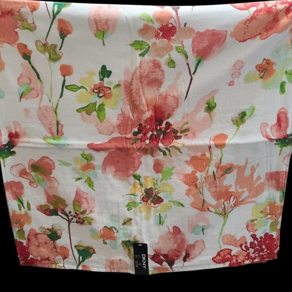 DKNY 4Pc Bath & Tip Towel Set Tropical Floral Coral Gold & Green Watercolor NEW